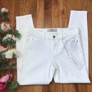 Liverpool Jean Co. NWT Petite White Ankle Skinny